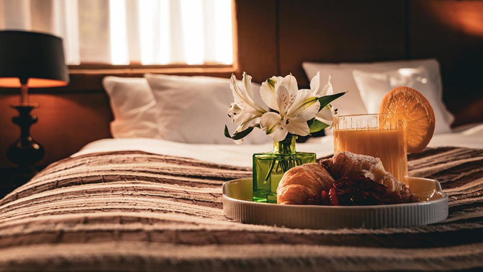 Hotel & Medi-Spa Bialy Kamien Świeradów-Zdrój Rum bild